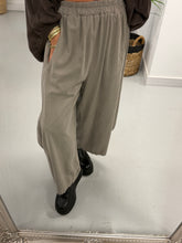 The Brooklyn Barrel Needlecord Joggers - Taupe (Size 10-18)