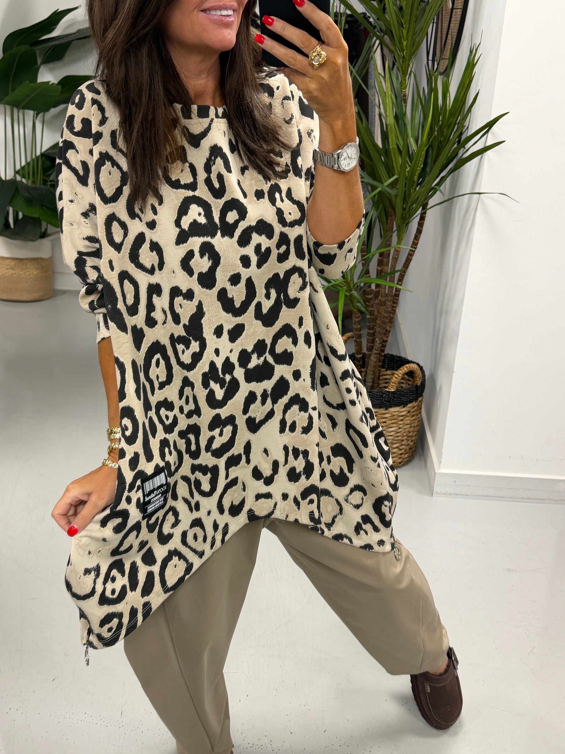 The Animal Dipped Hem - Taupe