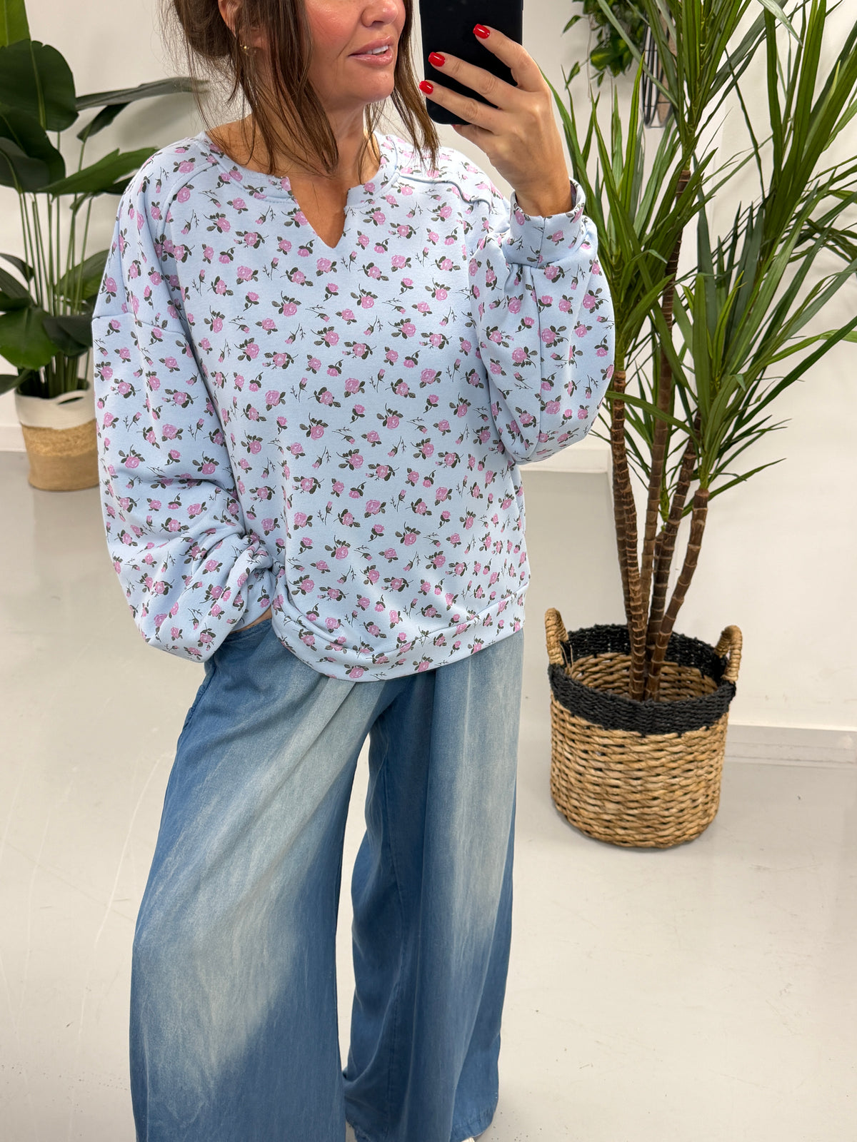 The Vintage Ditsy V Neck - Blue (Special Buy - No Blue Light)