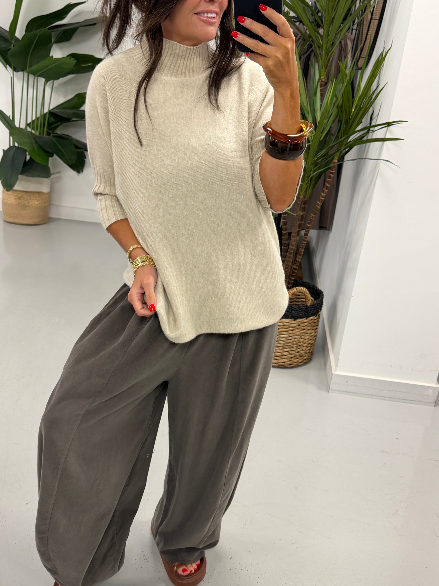 The Barrel Needlecord Joggers - Mocha