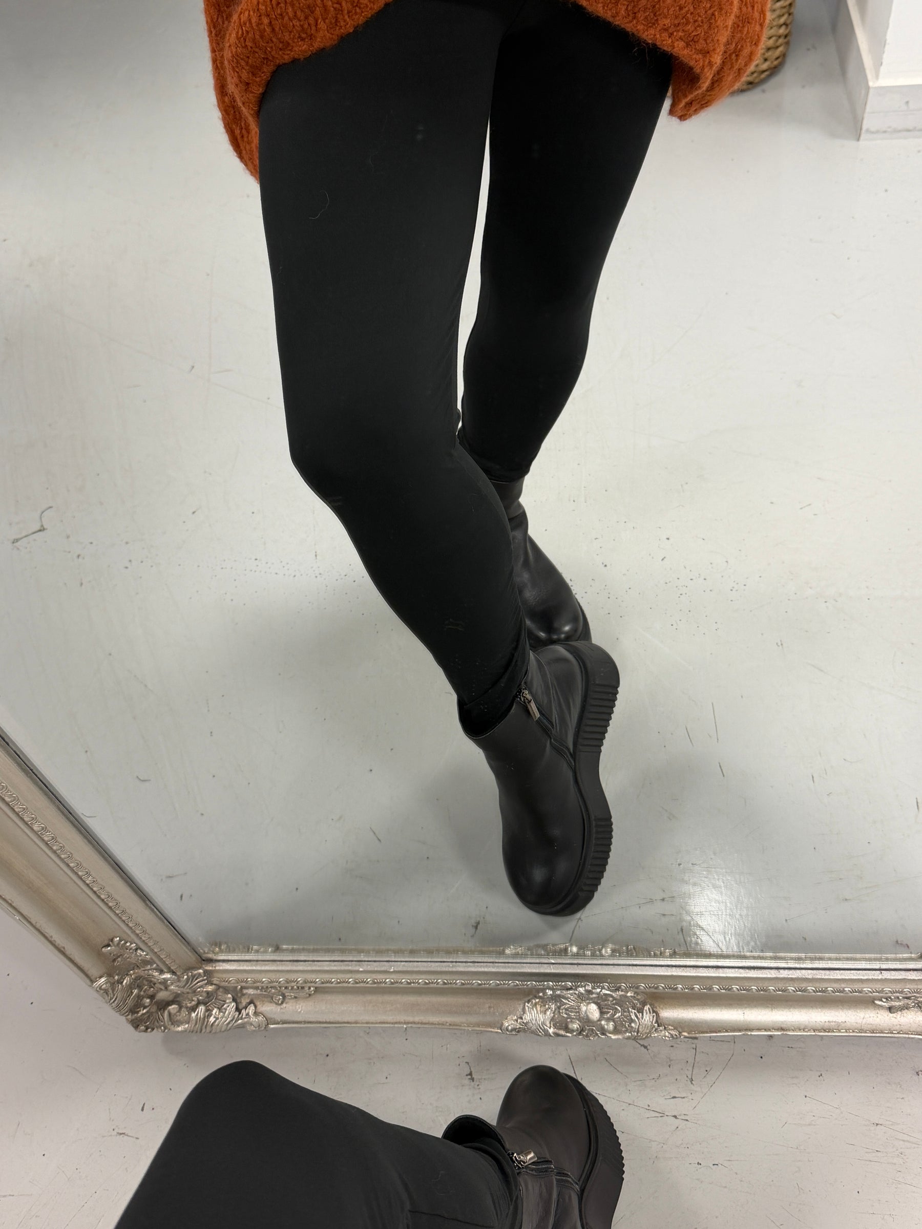 Soft Touch Leggings - Black