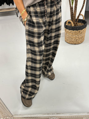 The Lachlan Straight Leg Check Trouser - Chocolate/Black