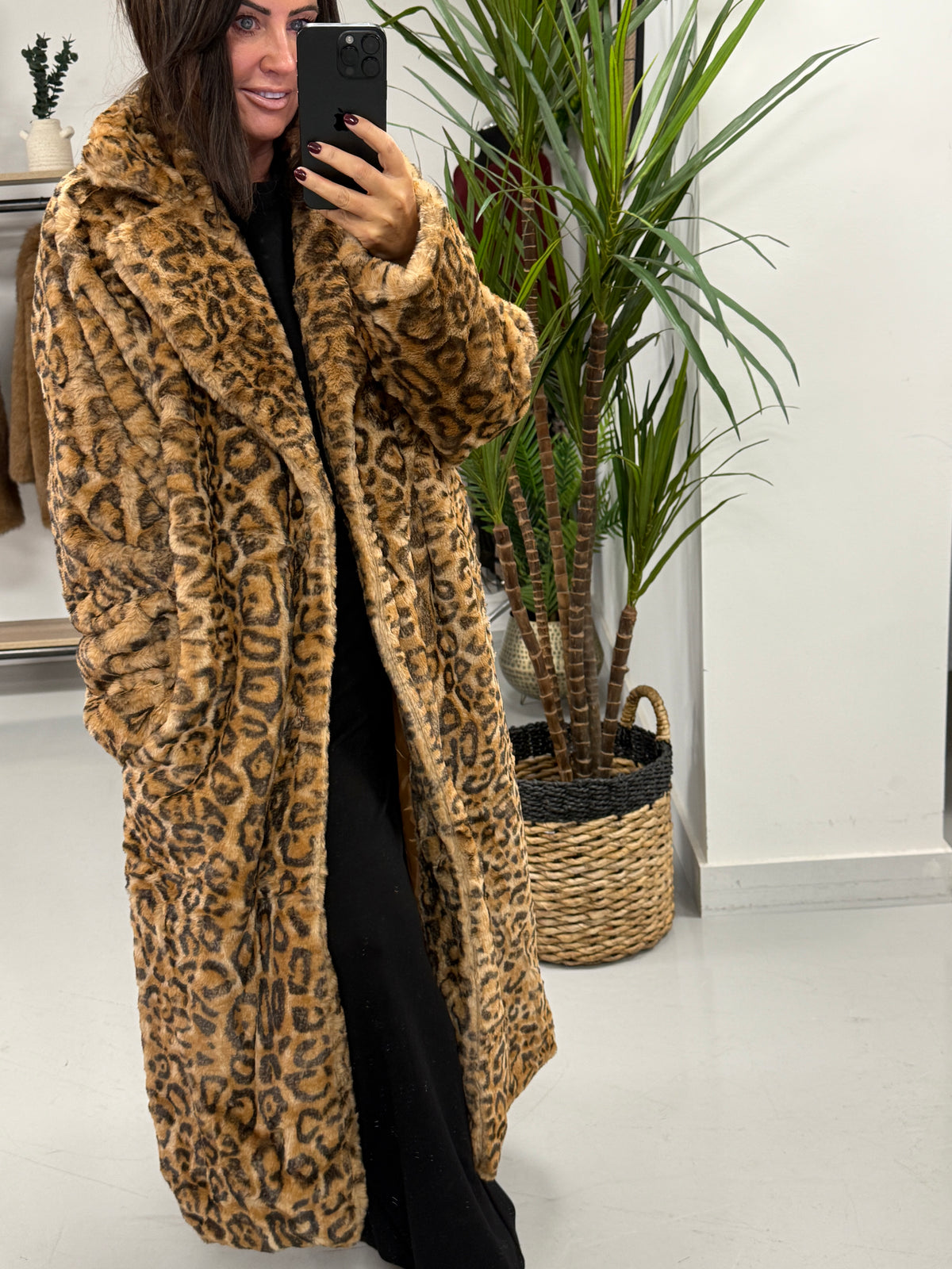The Safron Longline Faux Fur Coat - Leopard (Size 12-14)