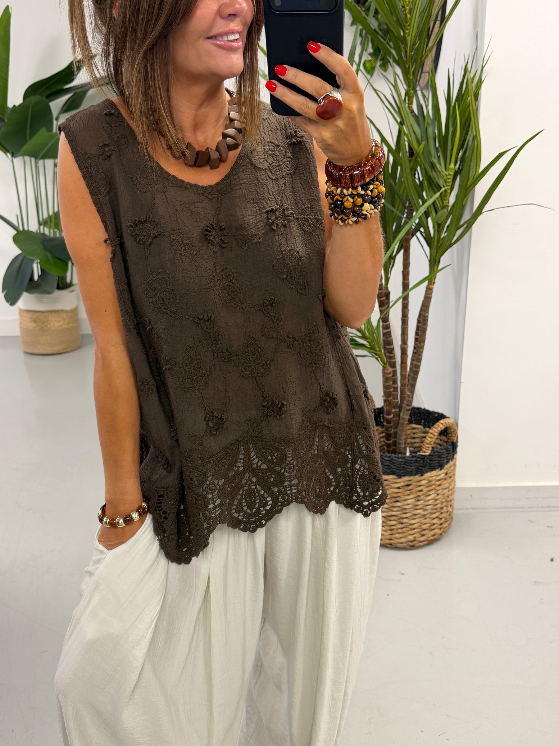 Florence Broderie Top - Chocolate