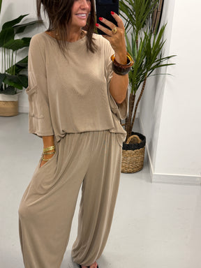 The UTB Weekend Slouch Co-Ord Soft Camel (Size 2)