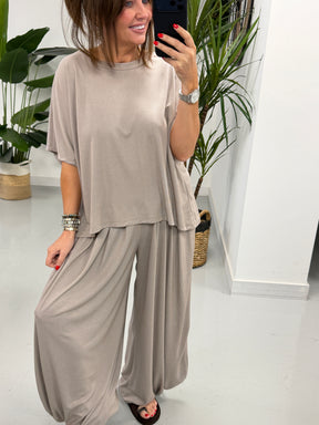 The Weekend Slouch Set - Pebble