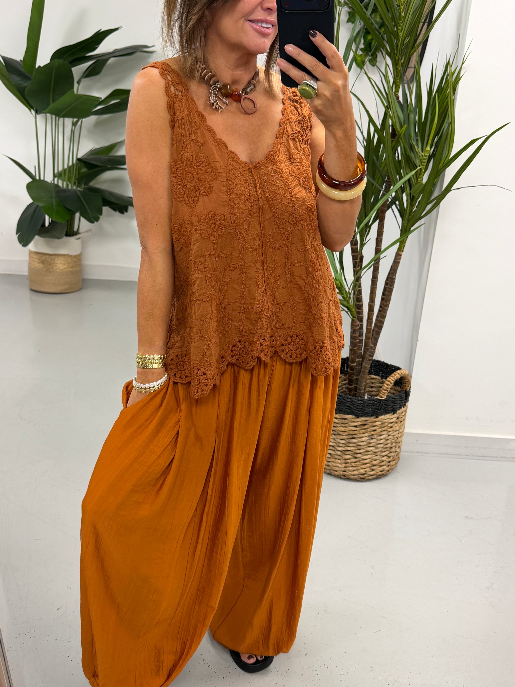 The Shirred TicToc Crinkle Balloon Trouser - Rust