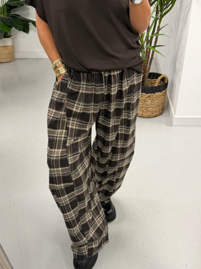 The Clyde Plaid Barrel Trousers - Chocolate  (Size 12-16)
