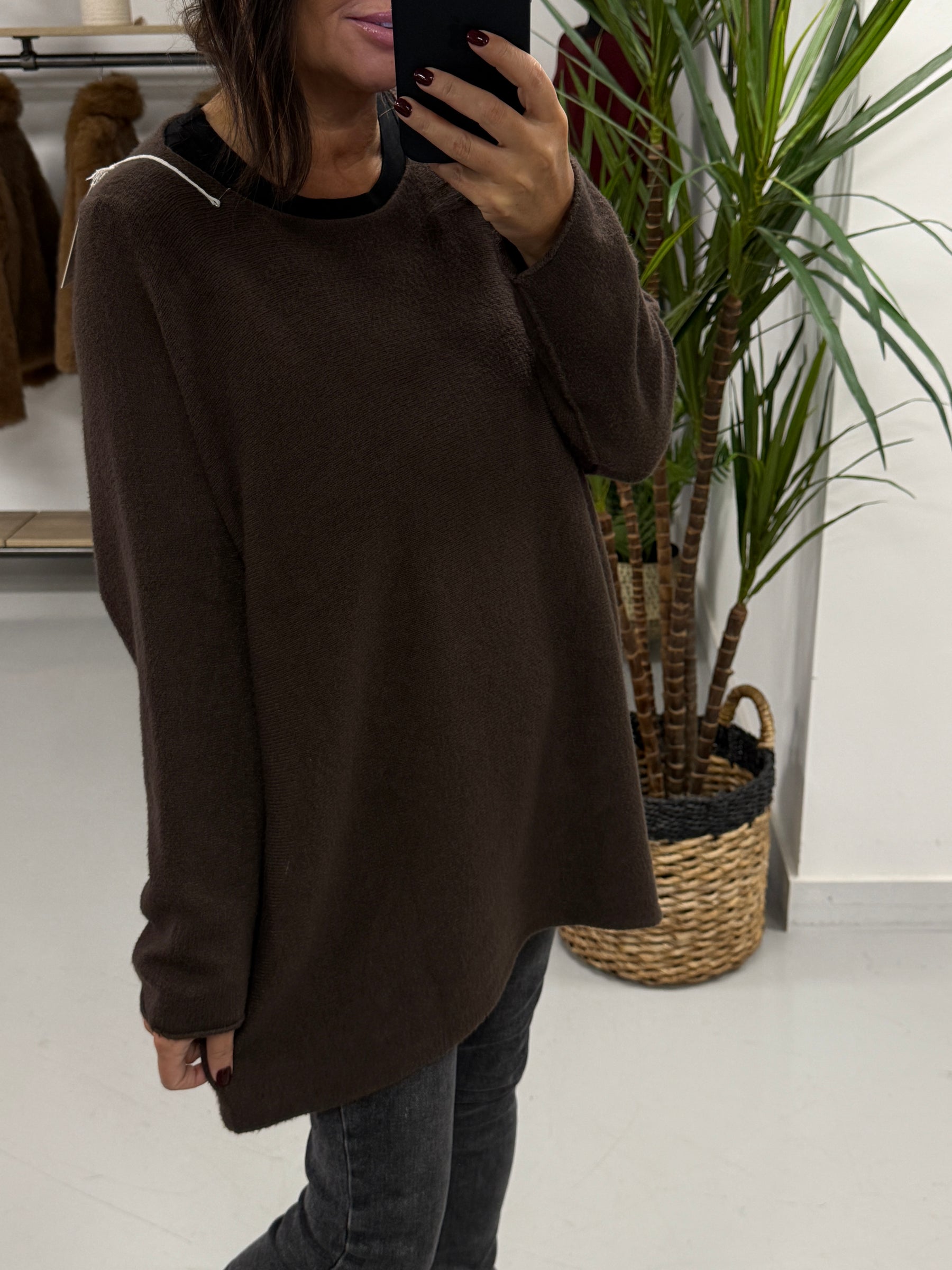 The Chelsea Round Neck Knit - Chocolate