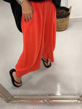 Sahara Cropped Pants - Coral