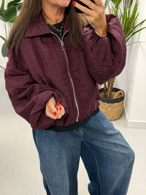 Lightweight Quilted Bomber - Wine