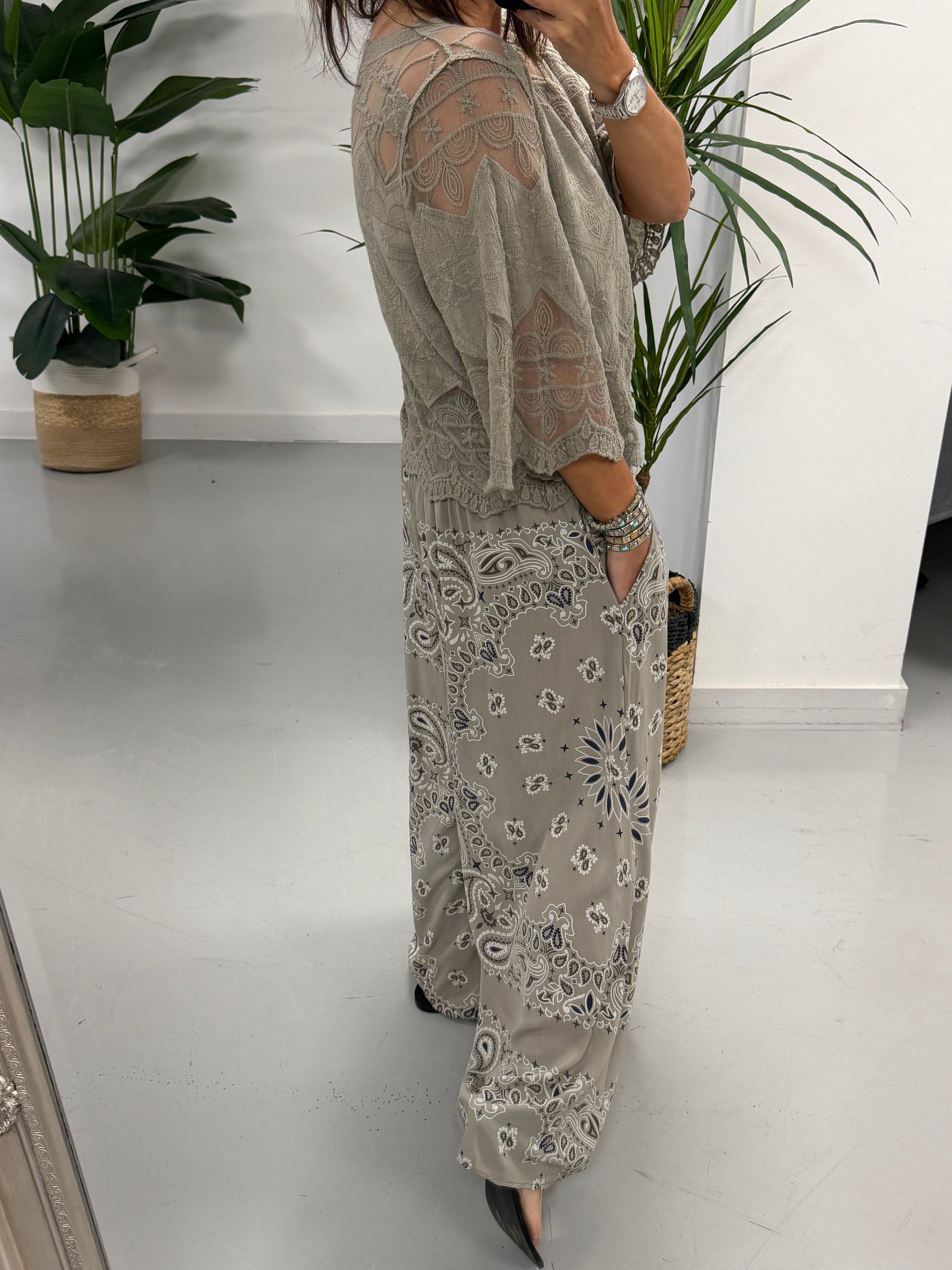 Seville Lace Top - Taupe