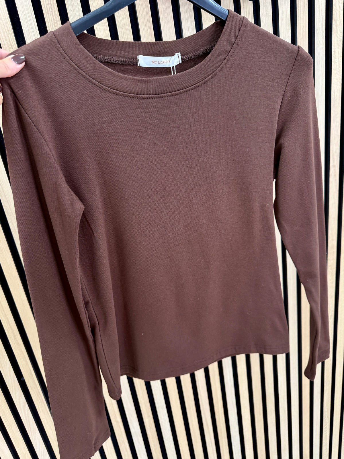 Sculpted Fitted Seamless Tee - Chocolate