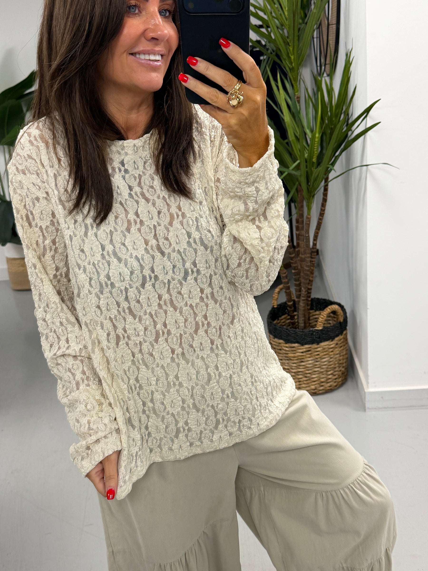 The Lace Mesh - Cream