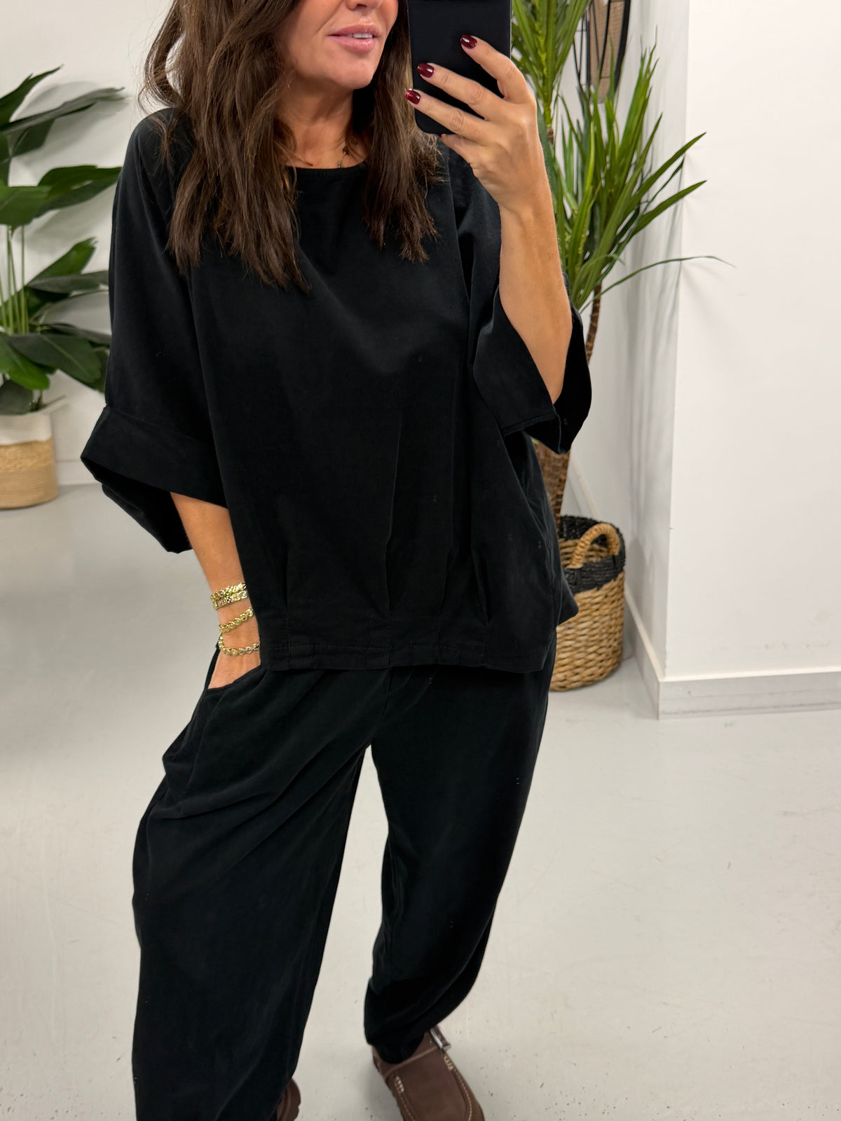 The Barrel Needlecord Joggers - Black (Size 8-12)