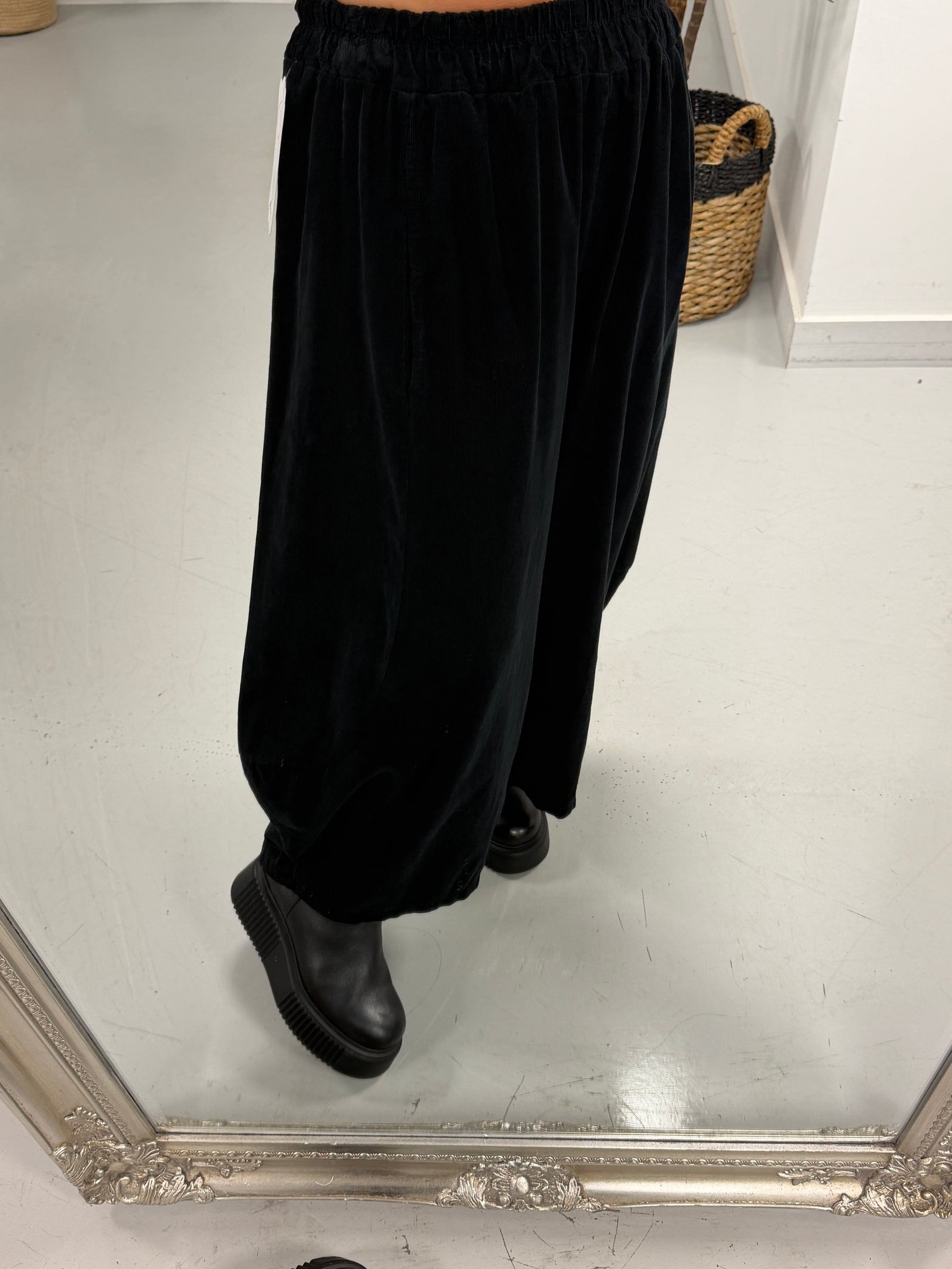 The Brooklyn Barrel Needlecord Joggers - Black (Size 10-18)
