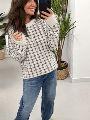 Super Soft Dogtooth Knit - White