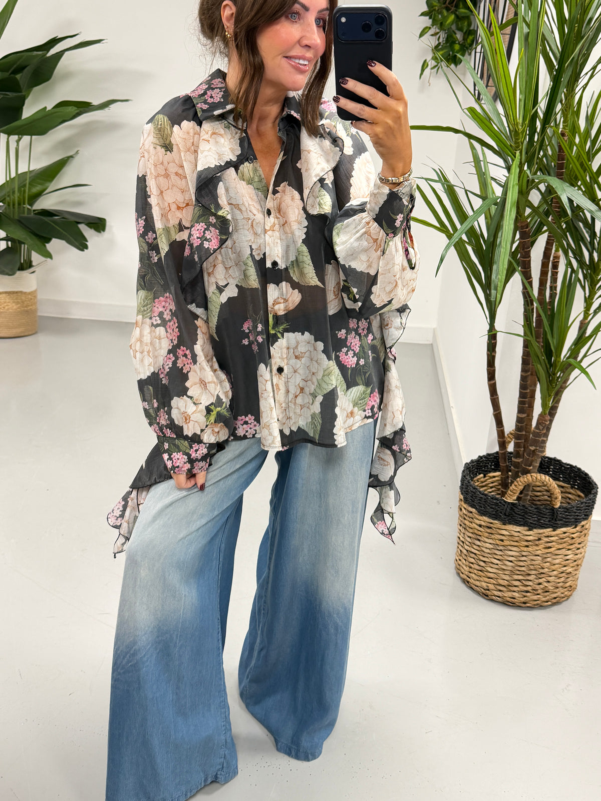 Zeta Otto Floral Frill Blouse - Black