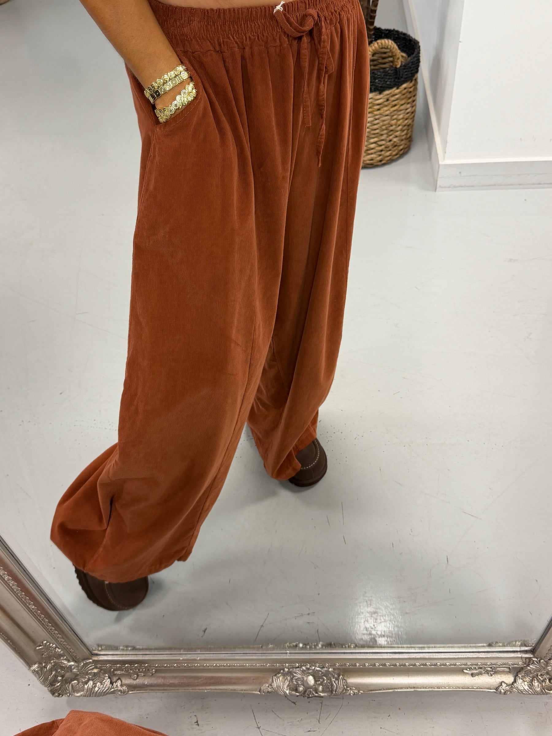 The Balloon Needlecord Trousers - Rust