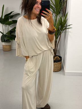 The UTB Weekend Slouch Co-Ord - Cream (Size 2)