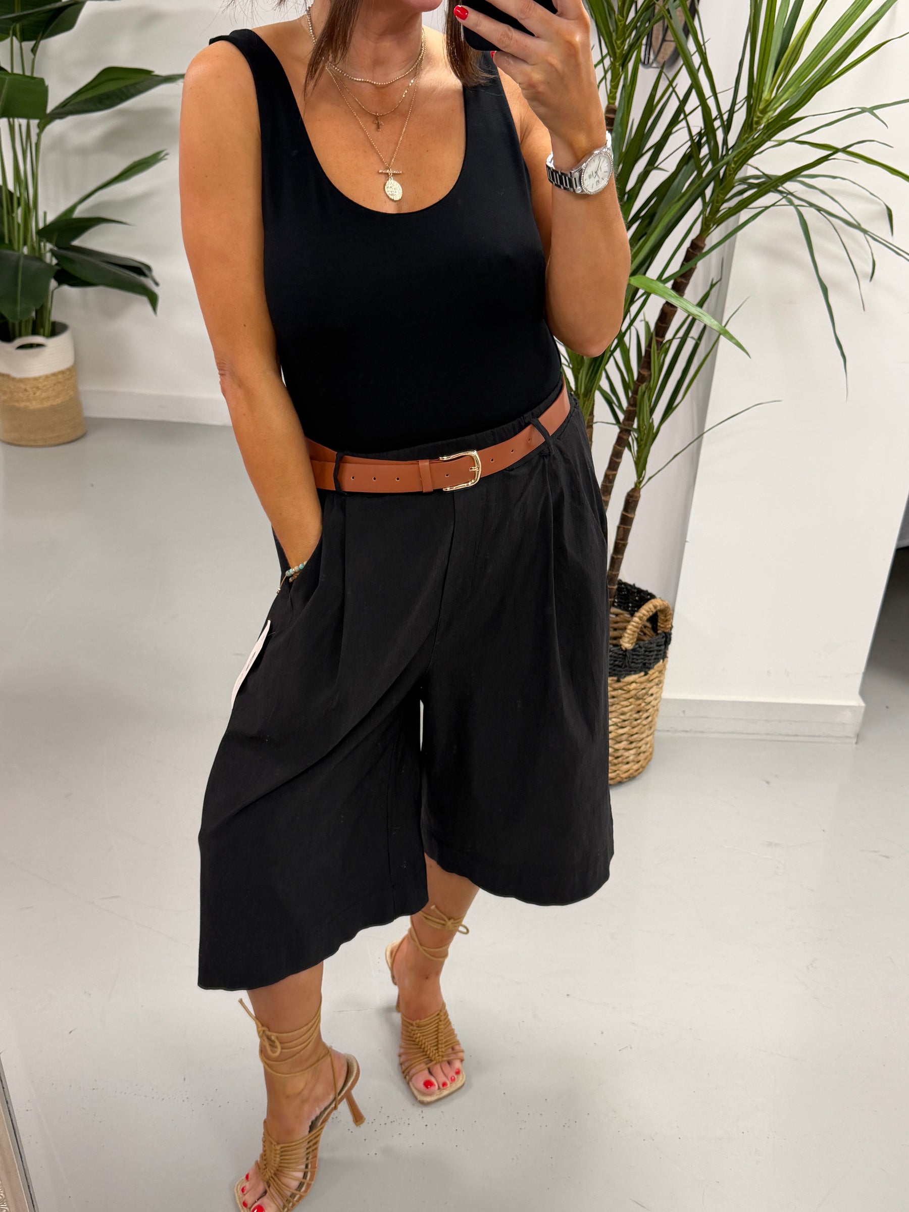 Belted Culotte Shorts - Black