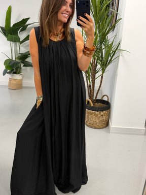 Crinkle Maxi Dress - Black