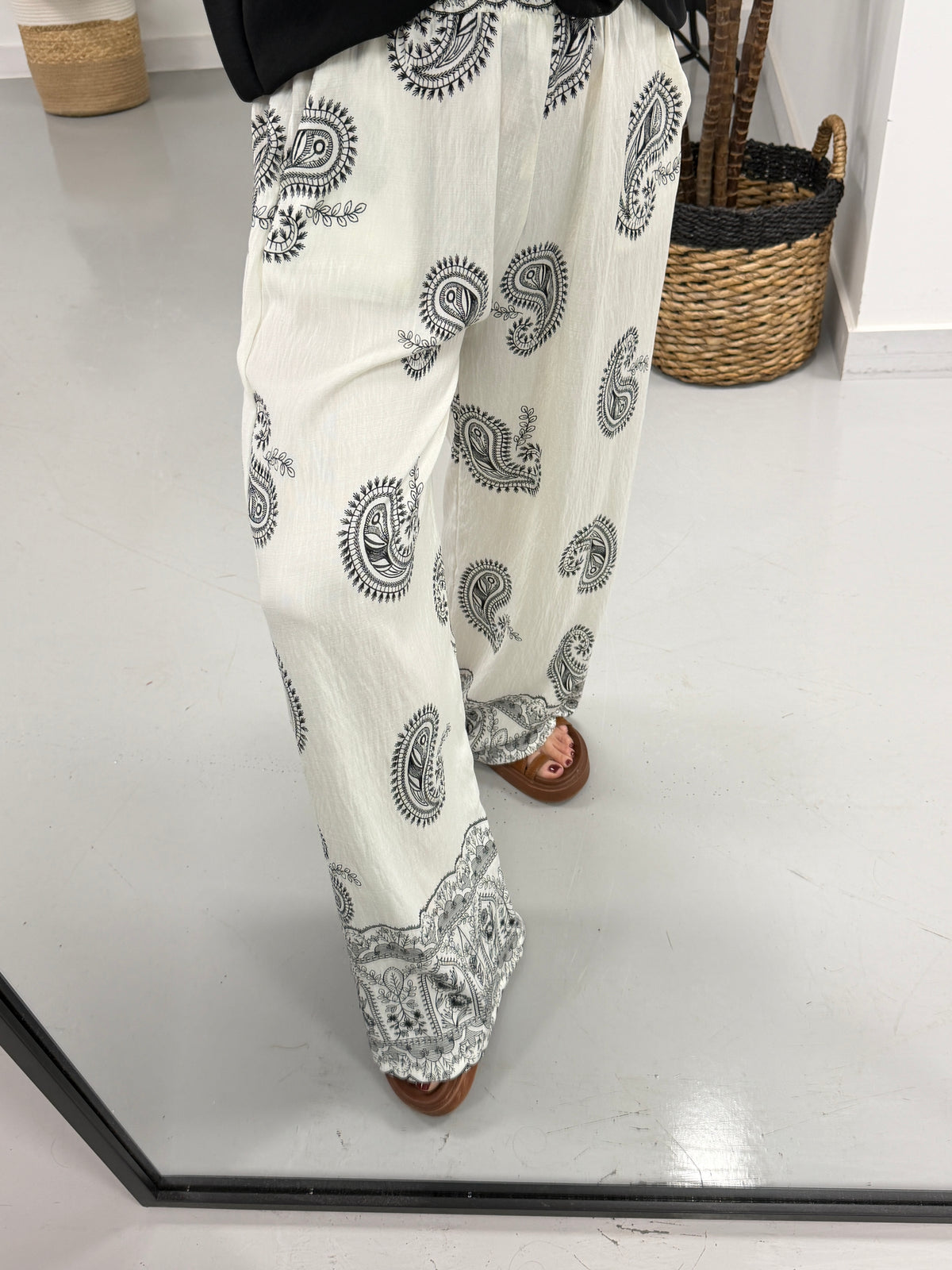 The Paisley Wide Leg Trouser - White/Black