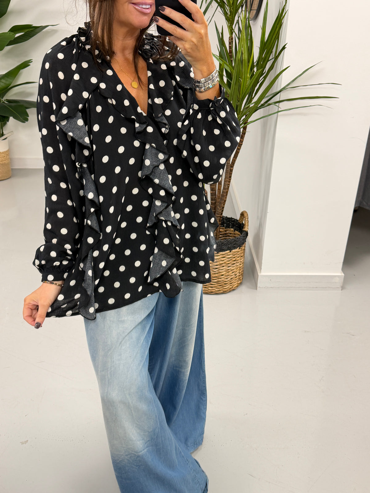 Spot the Waterfall - Black