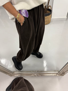 The Orla Needlecord Tapered Joggers - Chocolate