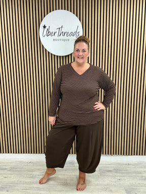 The Stripe Soft Knit (plus) - Chocolate