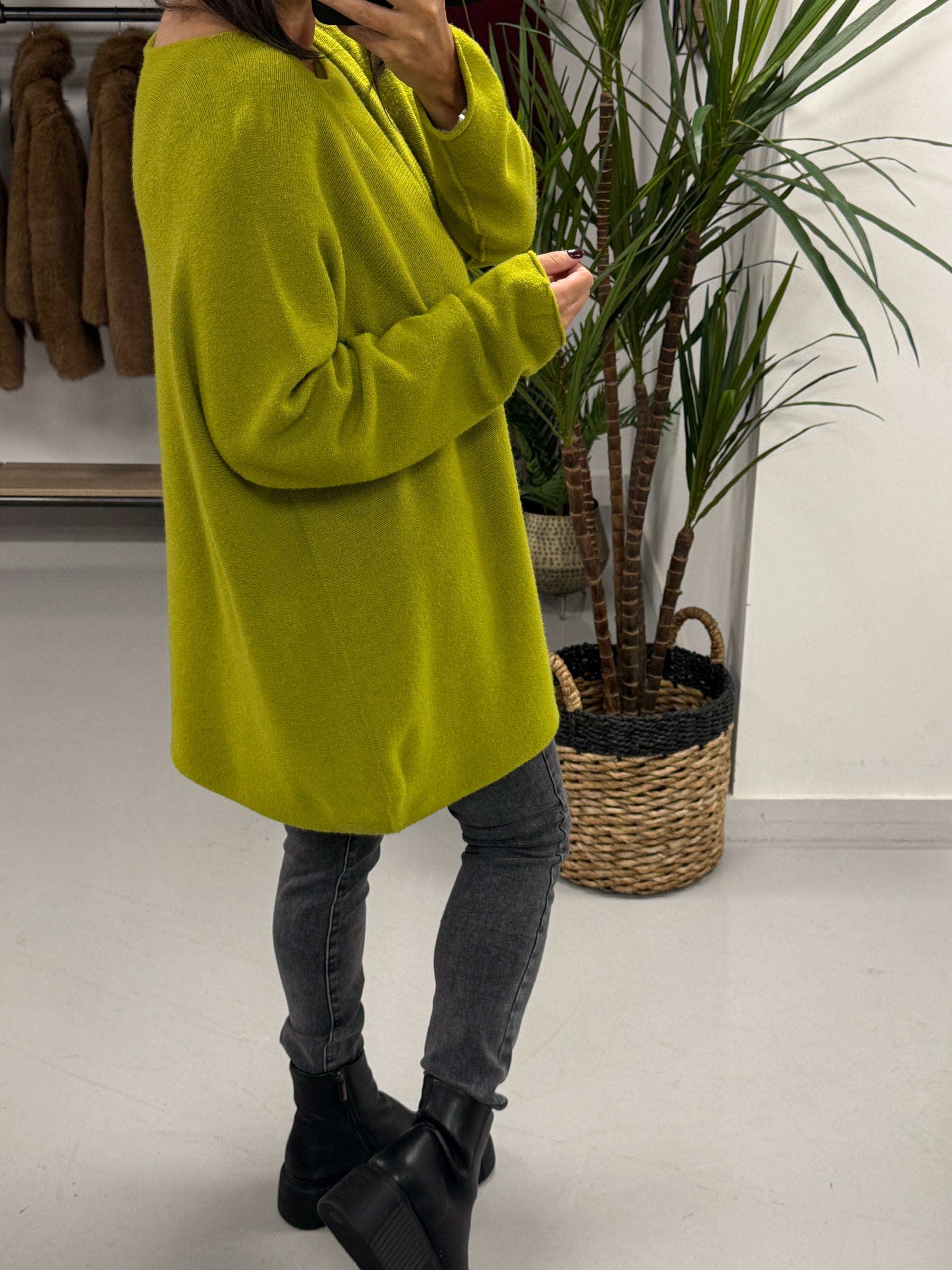 The Chelsea Round Neck Knit - Lime