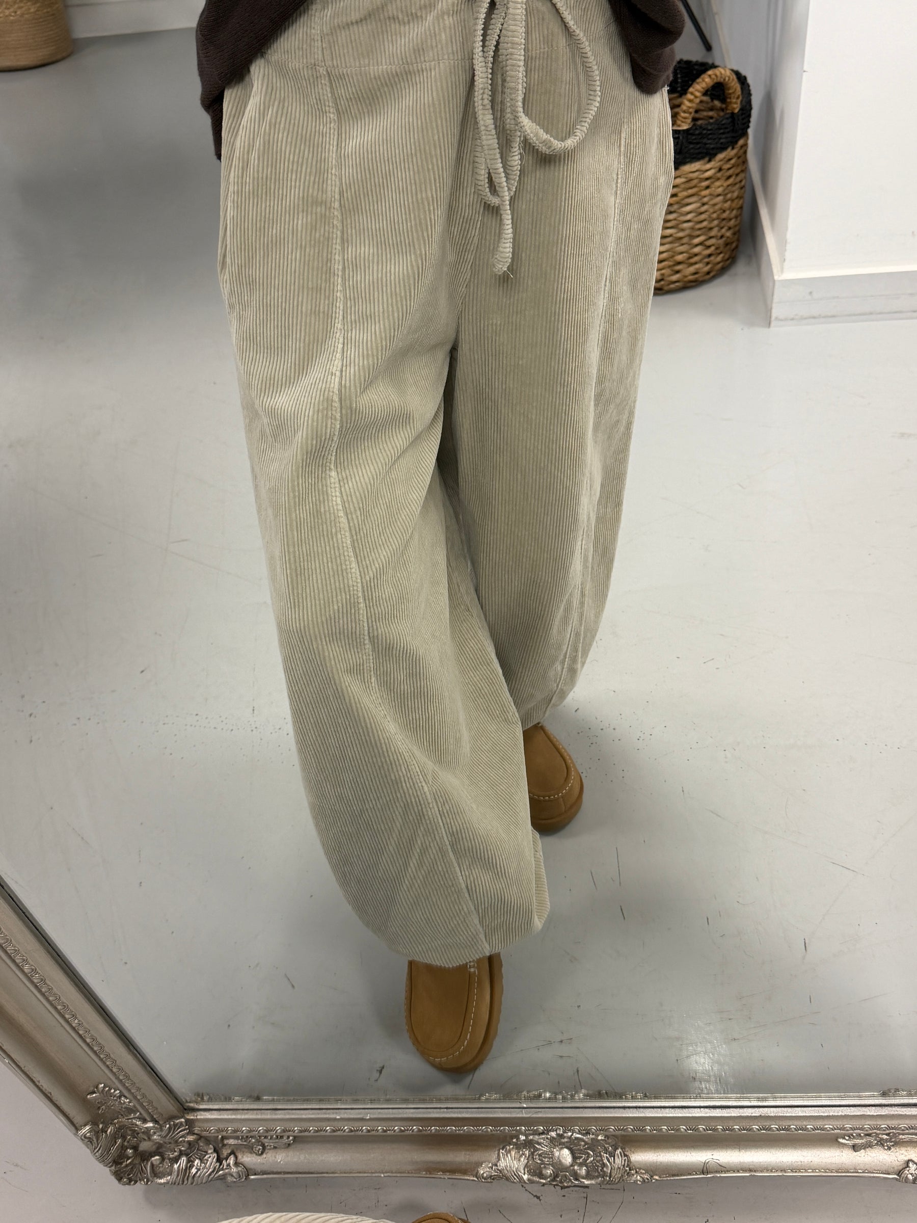 Cord Drawstring Barrel Trousers - Cream (Size 12-16)