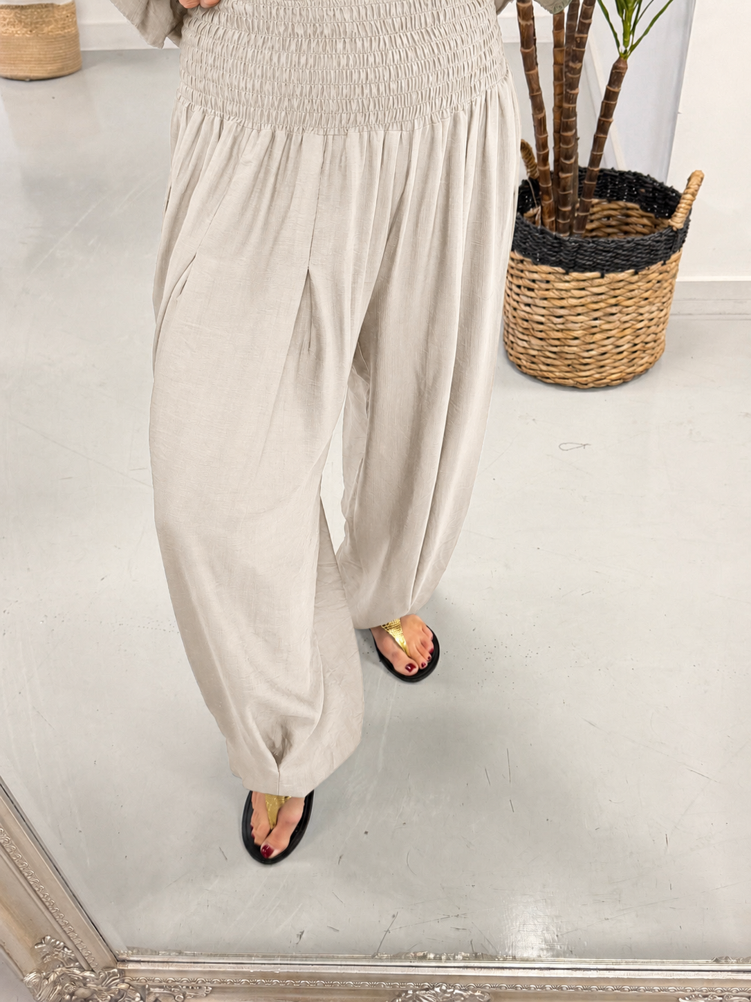 The Shirred Balloon Trouser - Stone