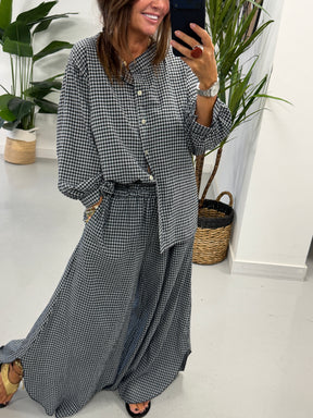 The Gingham Button Shirt - Black