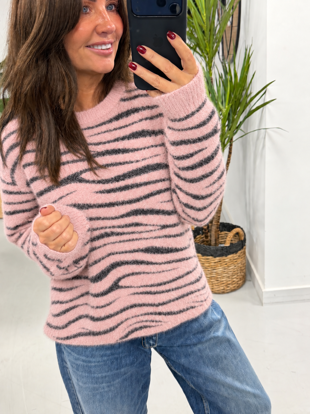 Super Soft Zebra Knit - Baby Pink