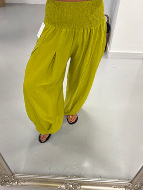 The Shirred TicToc Crinkle Balloon Trouser - Pistachio