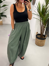 The Retreat Balloon Trousers - Khaki