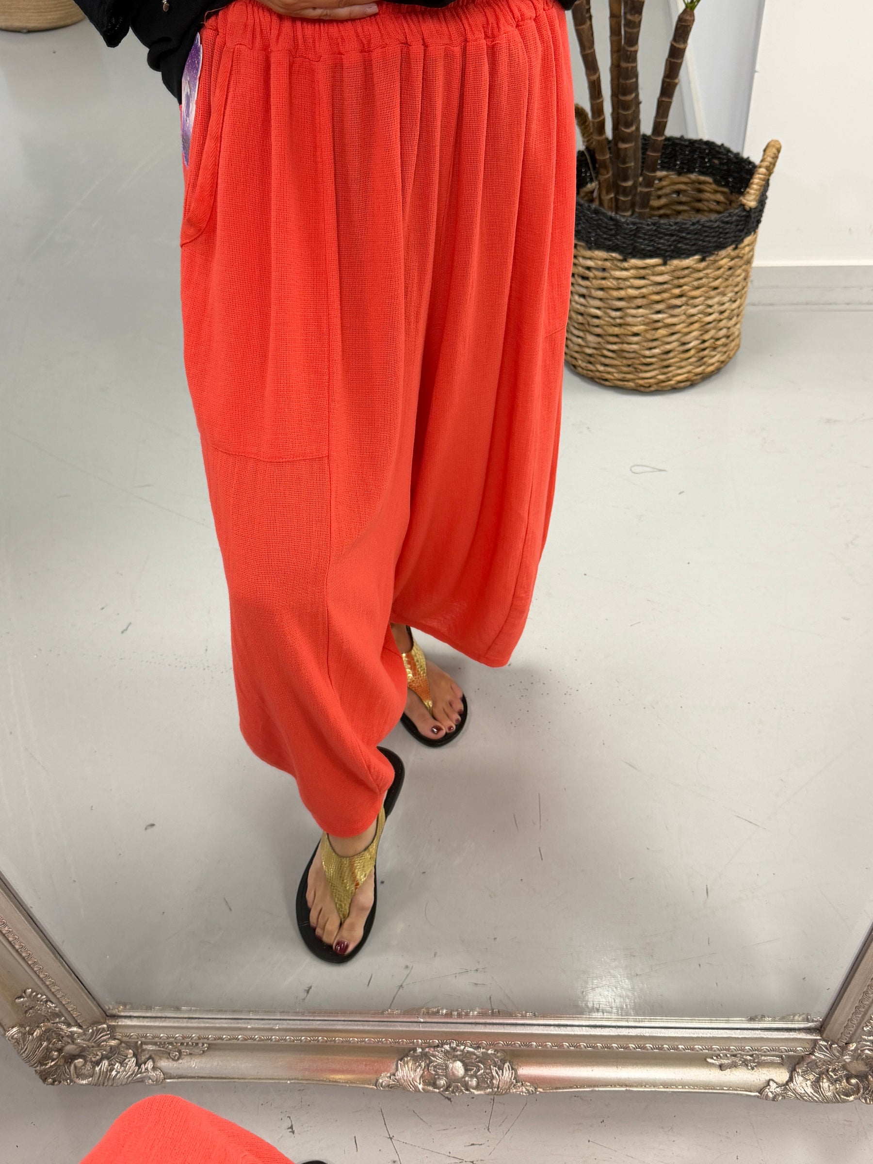 Cropped Sahara Balloon Pants - Coral