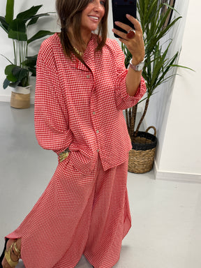 The Gingham Button Shirt - Red