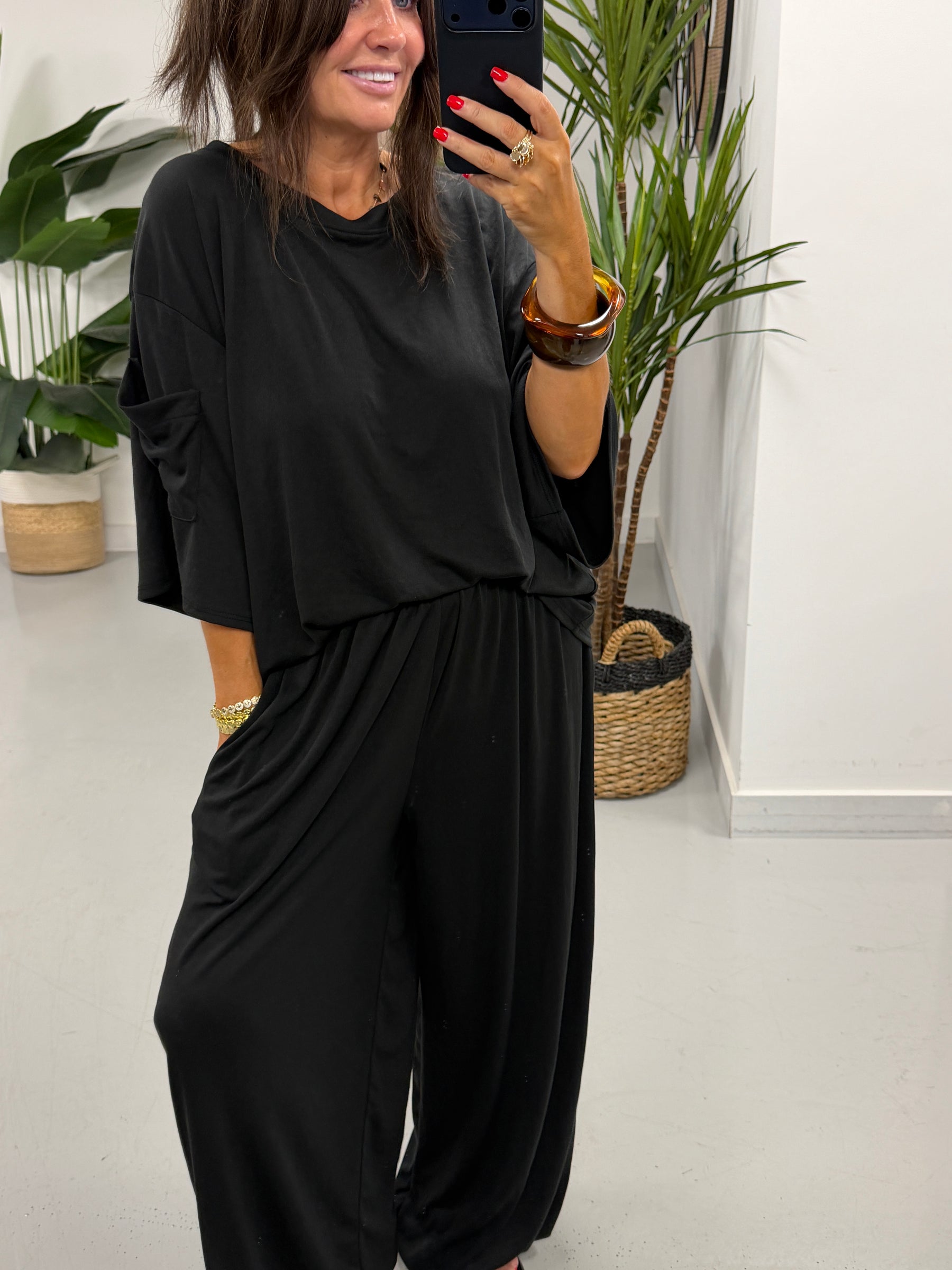 The UTB Weekend Slouch Co-Ord - Black (Size 2)