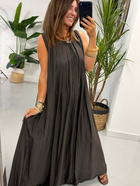 Crinkle Maxi Dress - Chocolate