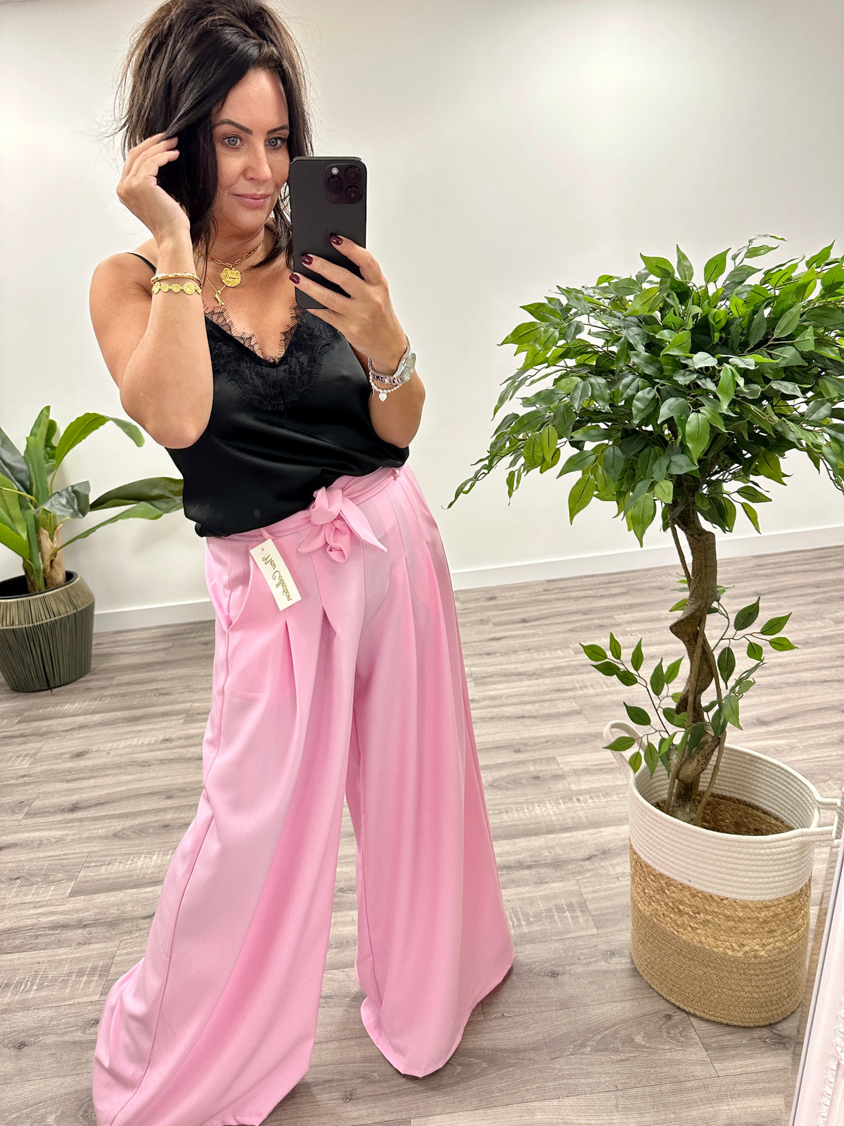 The Casey Belted Wide Leg Trousers - Baby Pink