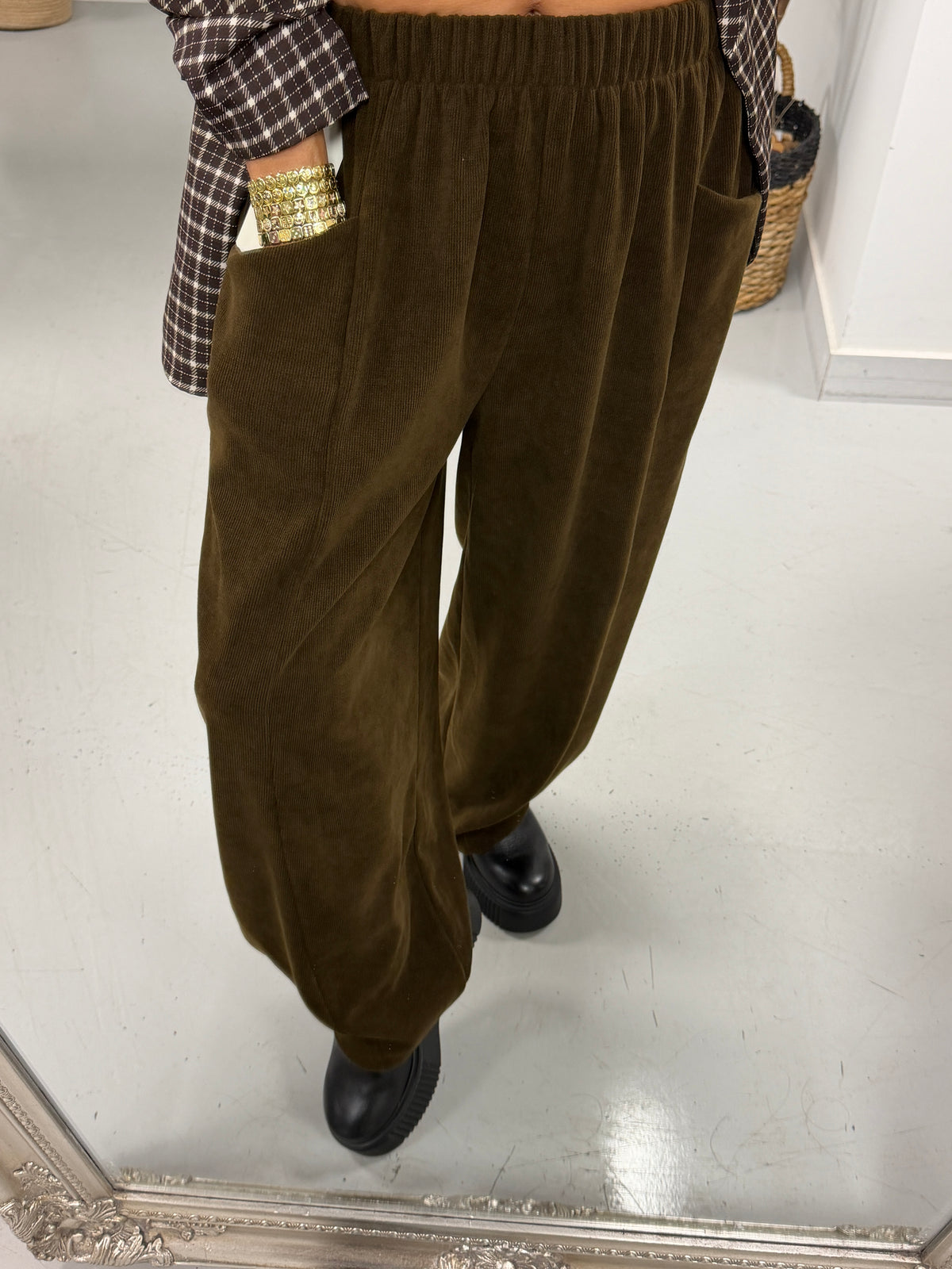 The Charleston Cord Pocket Barrel Trousers - Chocolate (Size 12-18)