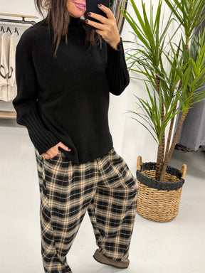 Ribbed Sleeve Knit - Black