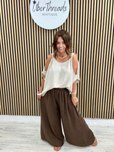 The Calle Cold Shoulder - Cream