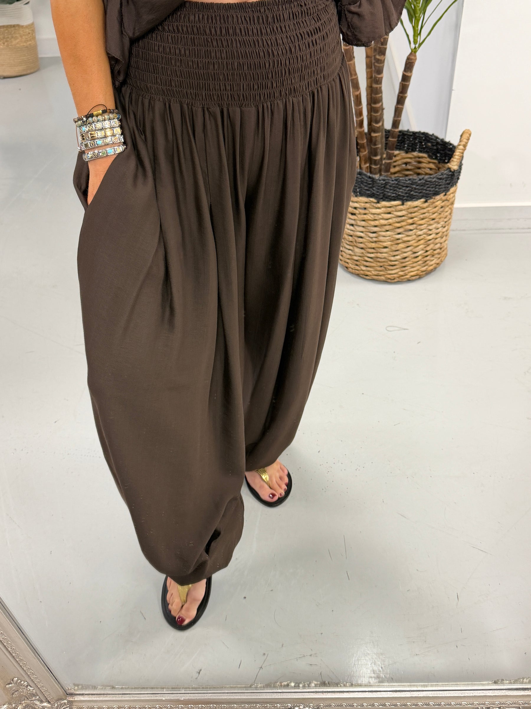 The Shirred Balloon Trouser - Chocolate