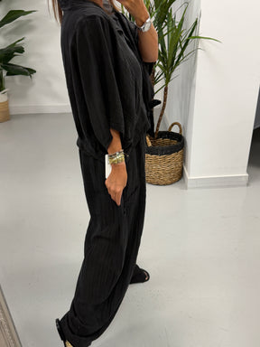 The Crinkle Button Tie Shirt - Black