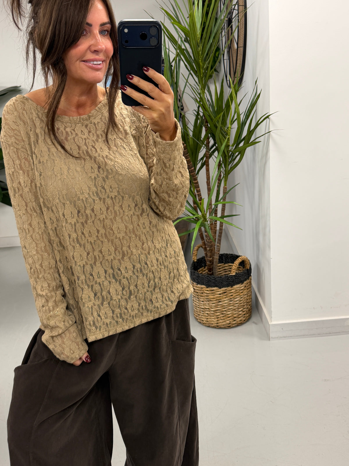 The Lace Mesh - Camel (Size 12-18)