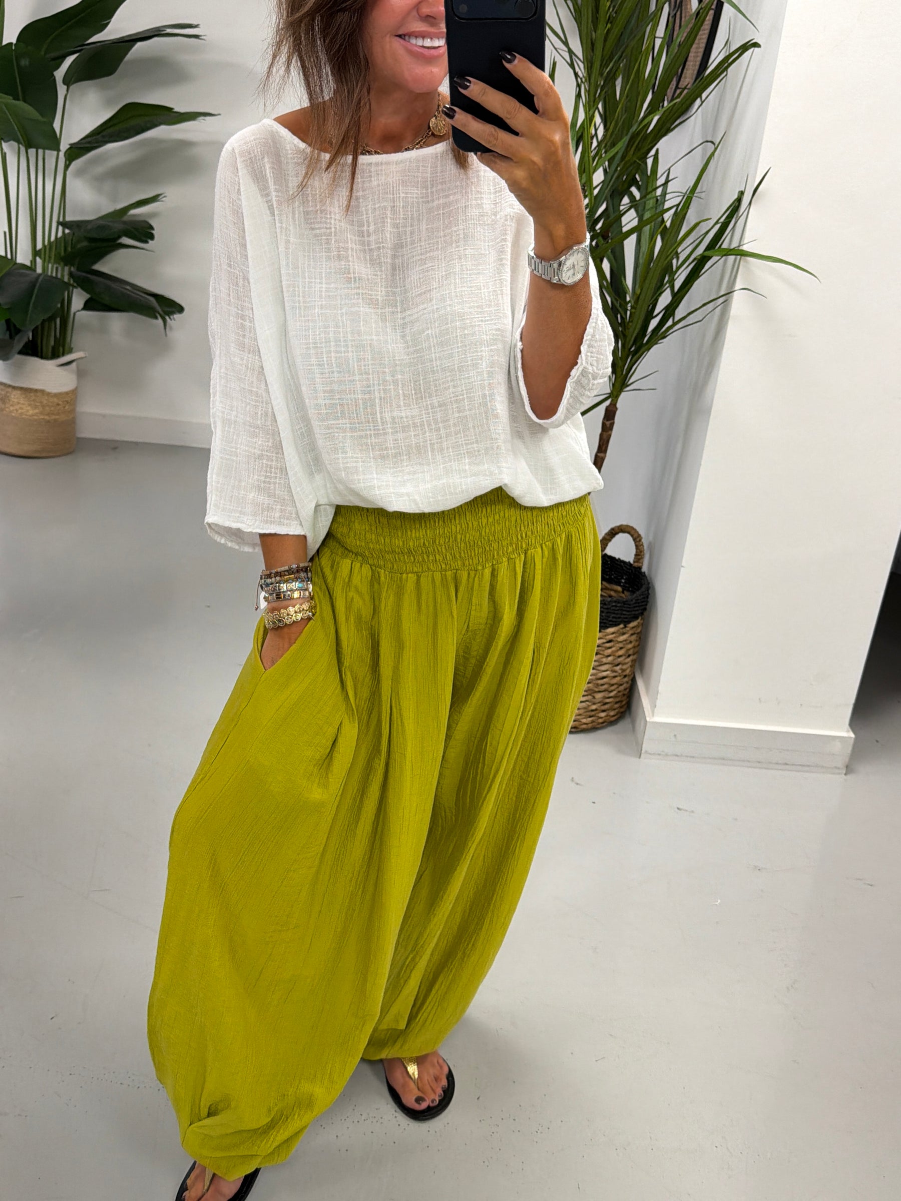 The Shirred TicToc Crinkle Balloon Trouser - Pistachio