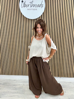 The Calle Cold Shoulder - Cream